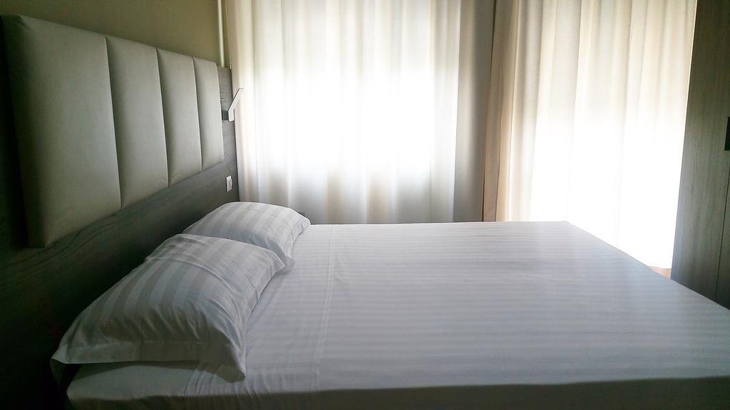 Hotel Hll Lungolago 3*