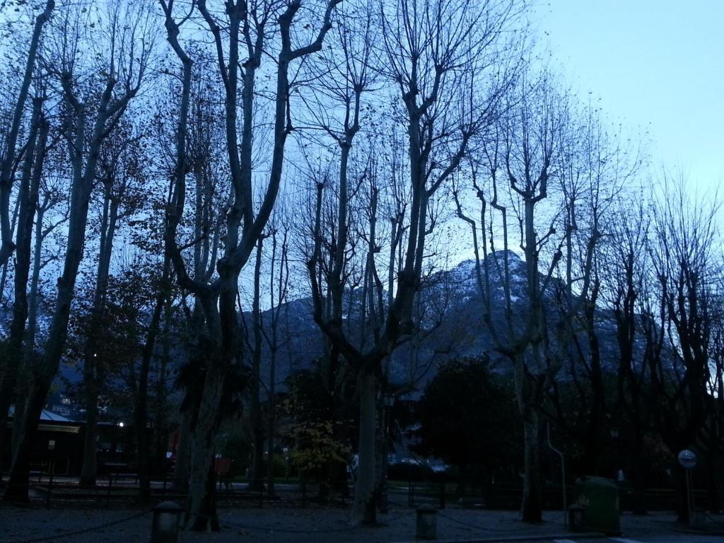Hll Lungolago