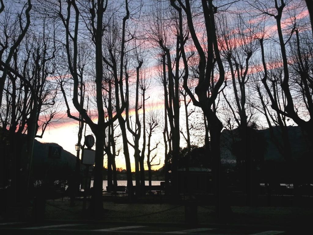 Hll Lungolago