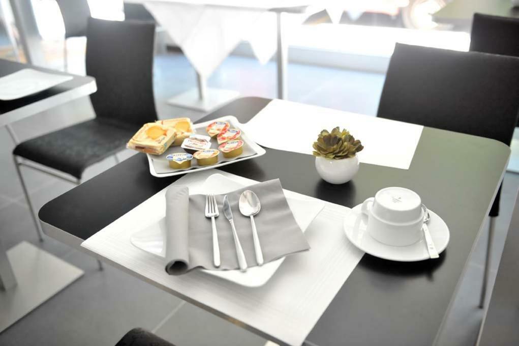 Hotel Hll Lungolago 3*