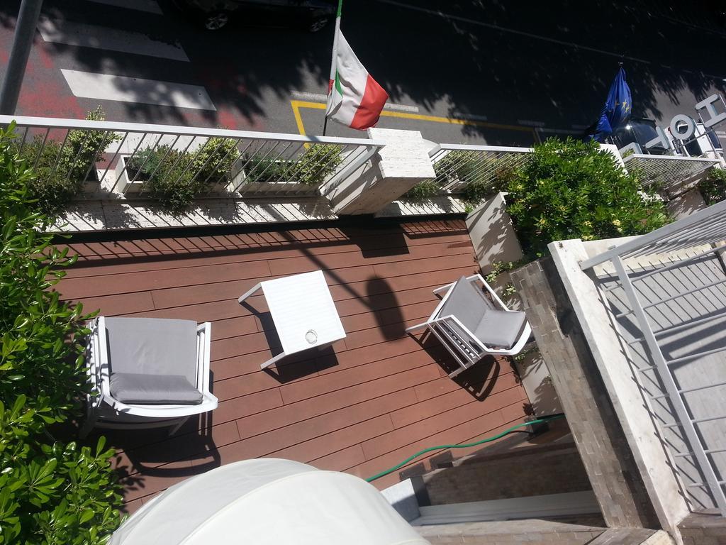 Hotel Hll Lungolago Lecco-como 3*